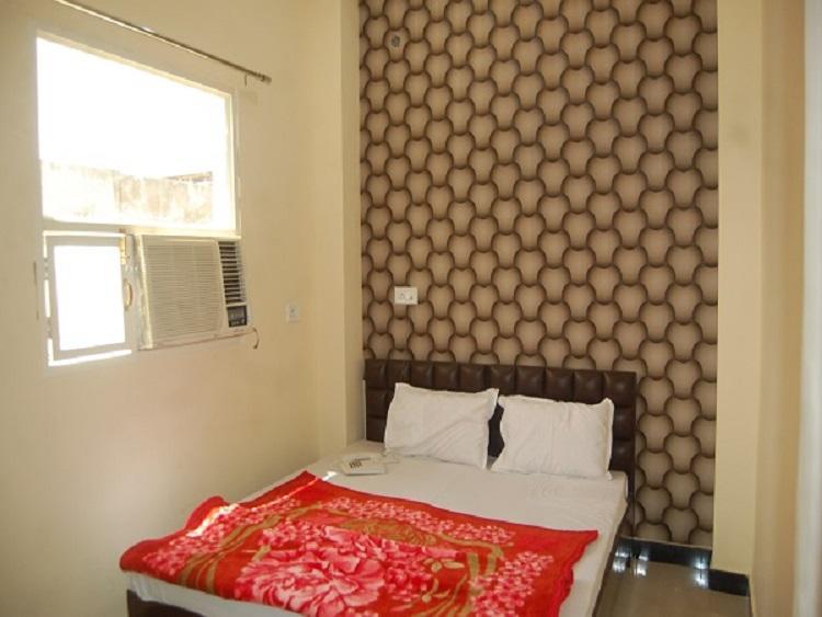فندق اوجاينفي  Mp Residency المظهر الخارجي الصورة